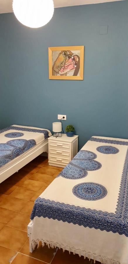 Apt Port Rhodes C, 2 Chbres, 2 Terrasses, Vue Sur Canal Principal De La Marina Et Sur Les Pyrenees Apartment Empuriabrava Exterior photo