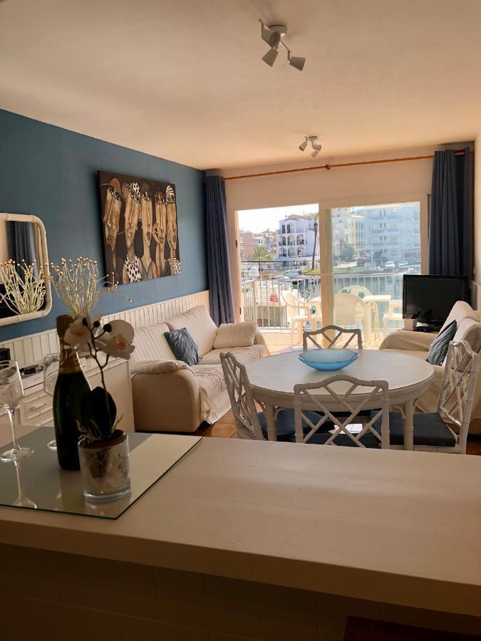Apt Port Rhodes C, 2 Chbres, 2 Terrasses, Vue Sur Canal Principal De La Marina Et Sur Les Pyrenees Apartment Empuriabrava Exterior photo