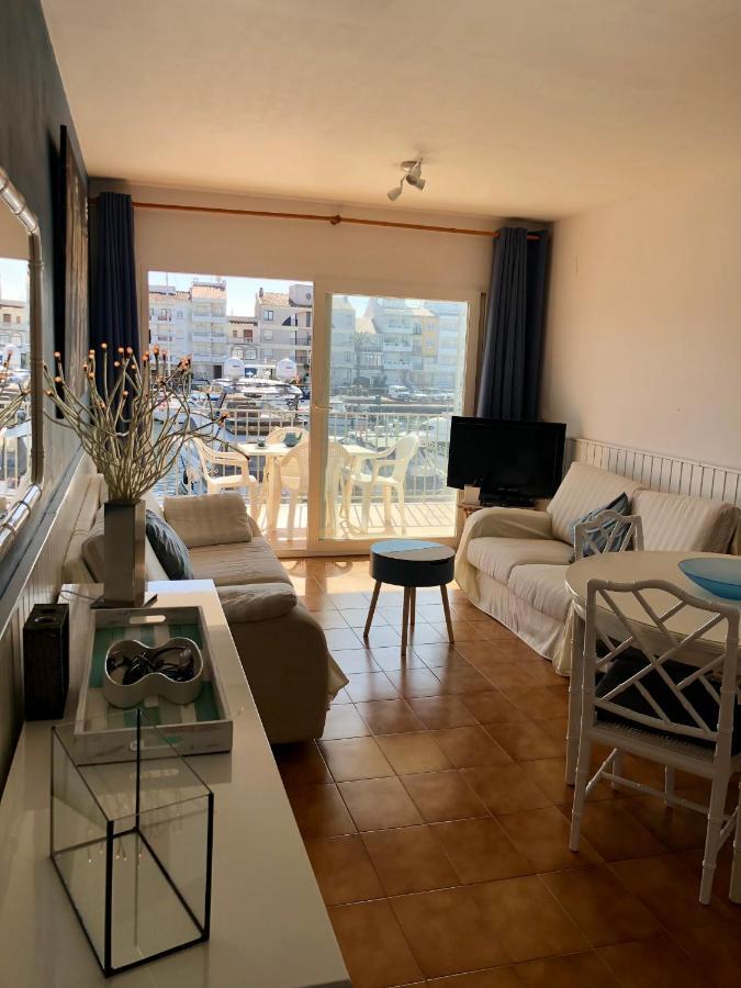 Apt Port Rhodes C, 2 Chbres, 2 Terrasses, Vue Sur Canal Principal De La Marina Et Sur Les Pyrenees Apartment Empuriabrava Exterior photo